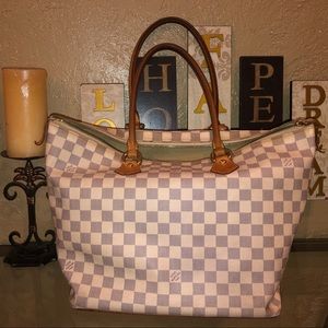 Authentic Louis Vuitton Saleya MM